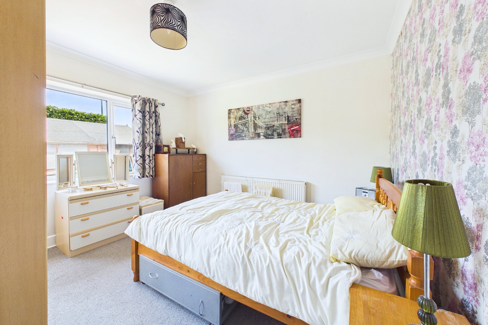 Insley Crescent, Broadstone, Dorset, BH18 Image 16