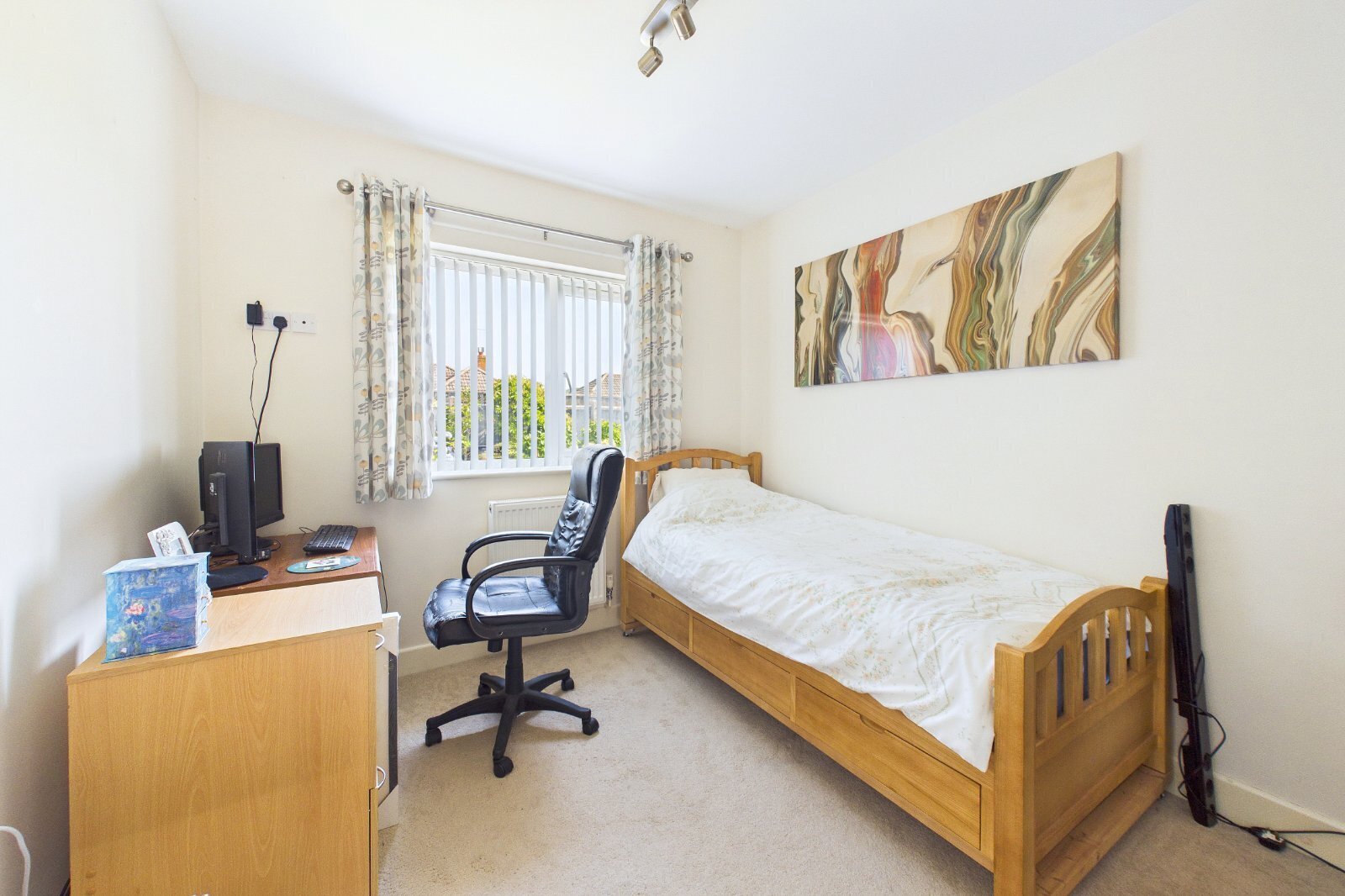 Insley Crescent, Broadstone, Dorset, BH18 Image 17