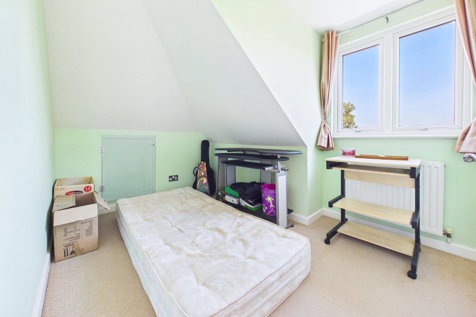 Insley Crescent, Broadstone, Dorset, BH18 Image 22