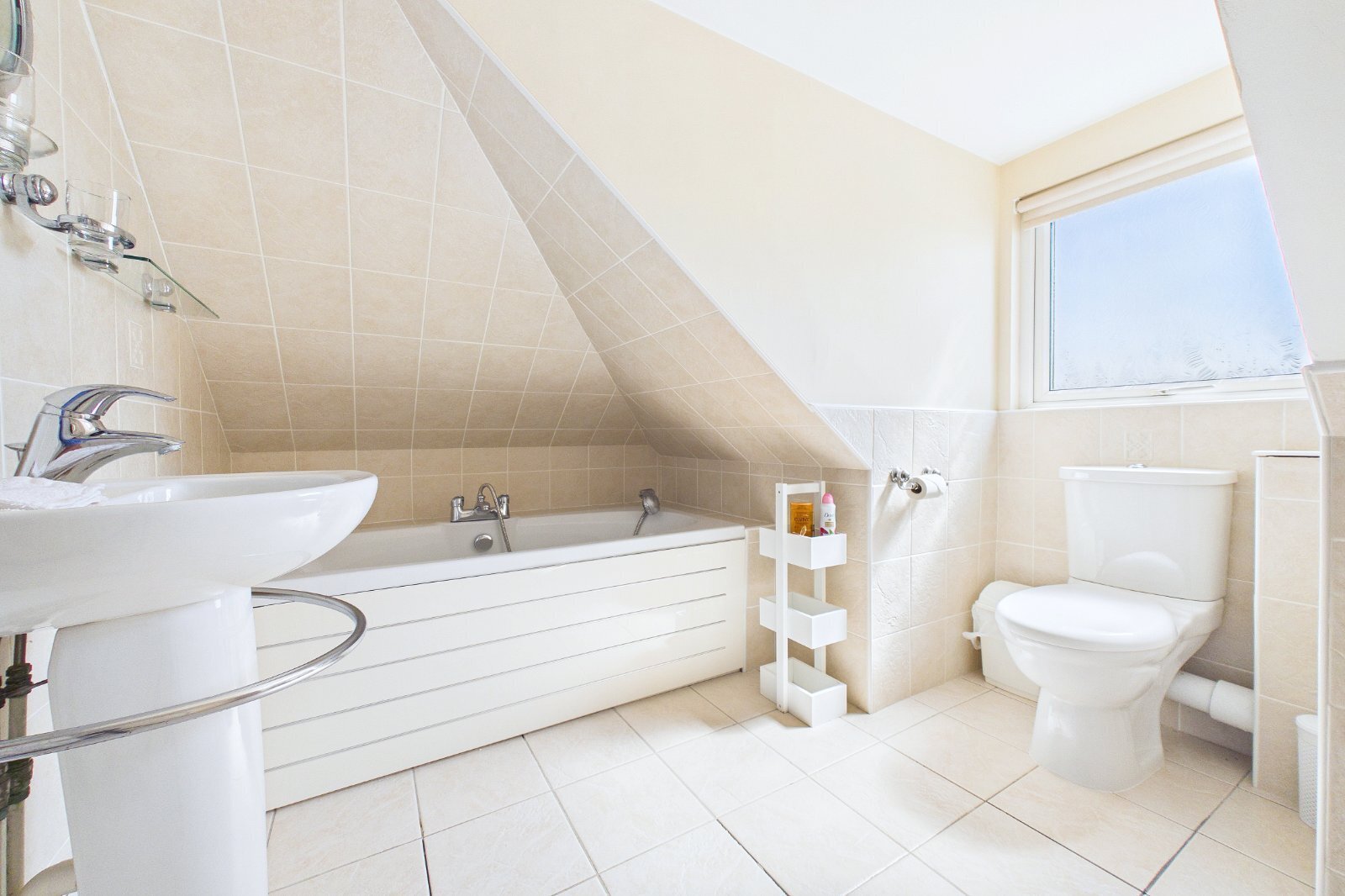 Insley Crescent, Broadstone, Dorset, BH18 Image 23