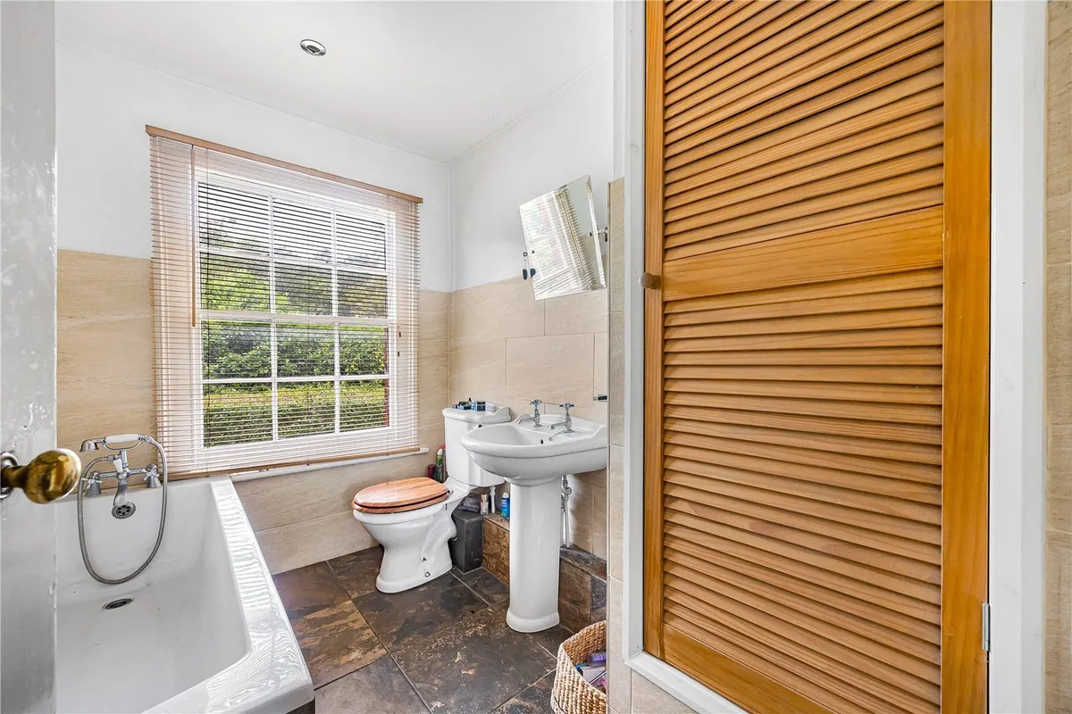 Kiln Lane, Binfield Heath, Henley-on-Thames, Oxfordshire, RG9