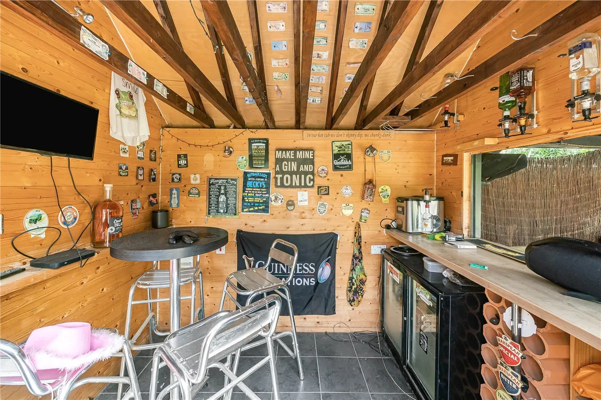 Kiln Lane, Binfield Heath, Henley-on-Thames, Oxfordshire, RG9