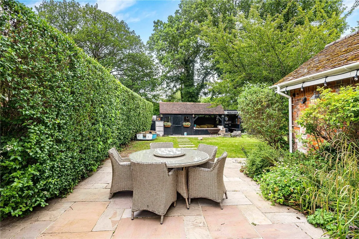 Kiln Lane, Binfield Heath, Henley-on-Thames, Oxfordshire, RG9