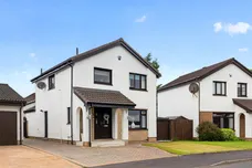 Flures Drive, Erskine