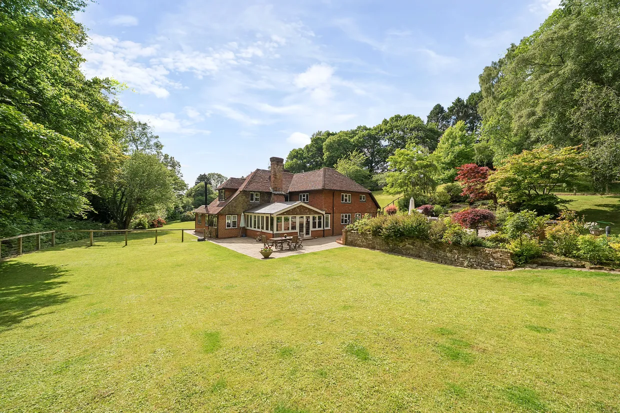 Chillies Lane, High Hurstwood, TN22 photo 17
