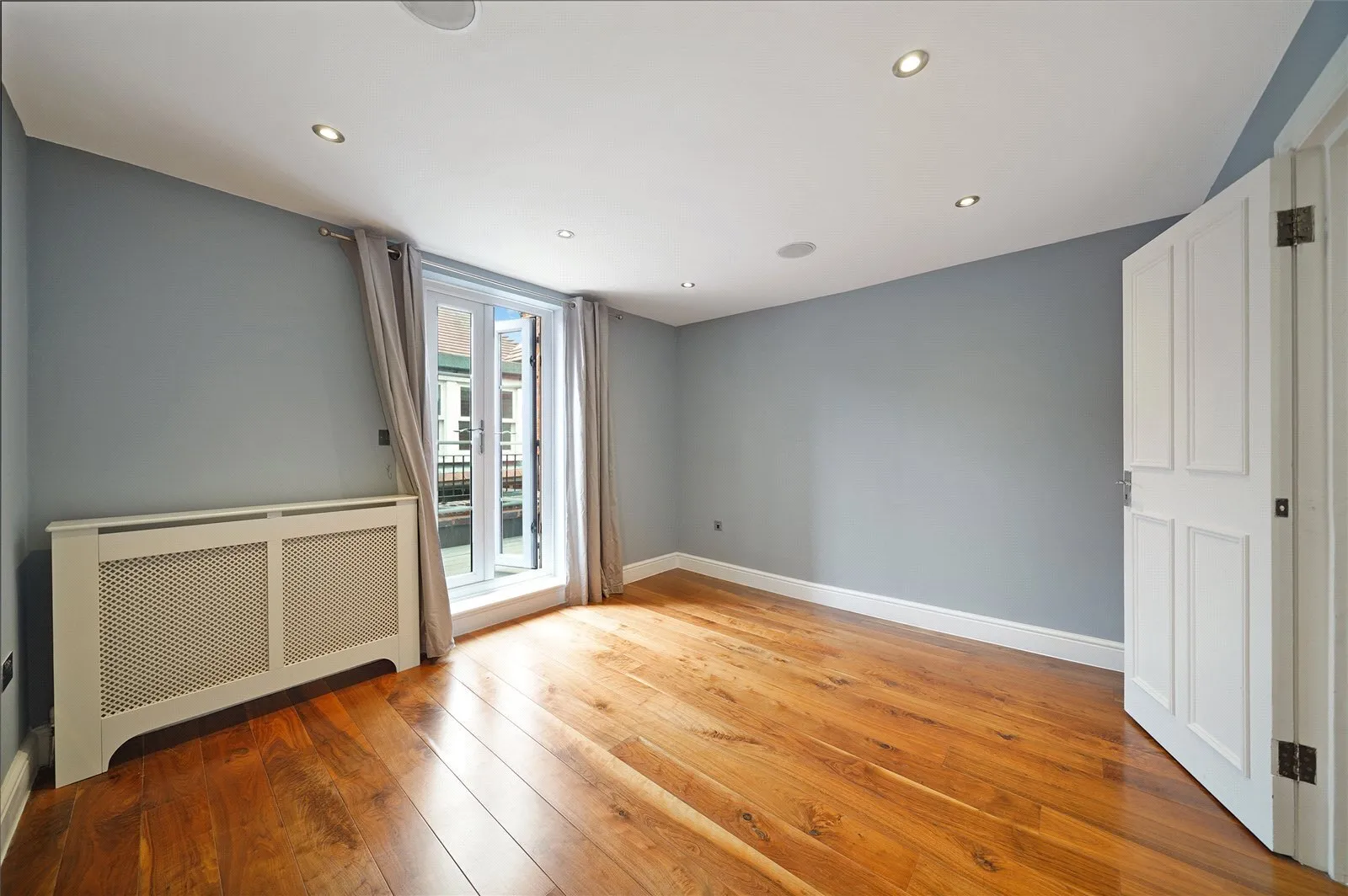 Crediton Hill, West Hampstead, London, NW6