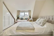 Peregrine Way, Hatfield