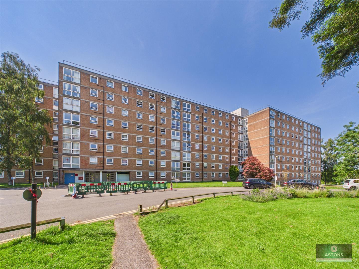 Milton Mount, Pound Hill Image 9