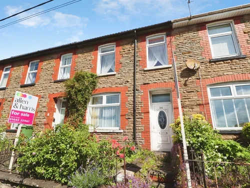 Llest Terrace, Llantwit Fardre, Pontypriddphoto