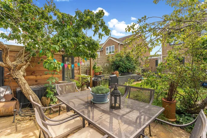 Property carousel image 15