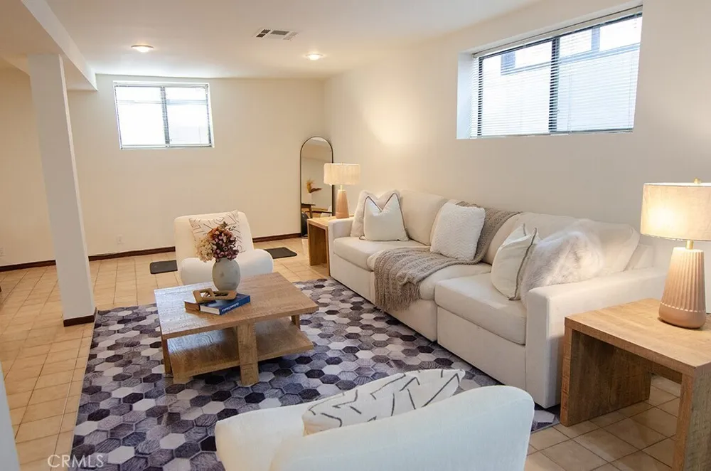 606 N El Molino Ave, Pasadena, CA 91101