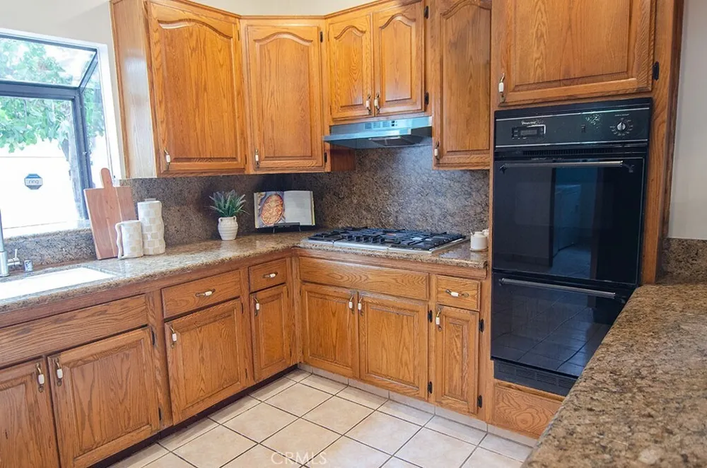 606 N El Molino Ave, Pasadena, CA 91101