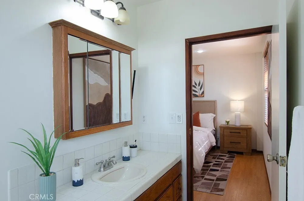 606 N El Molino Ave, Pasadena, CA 91101