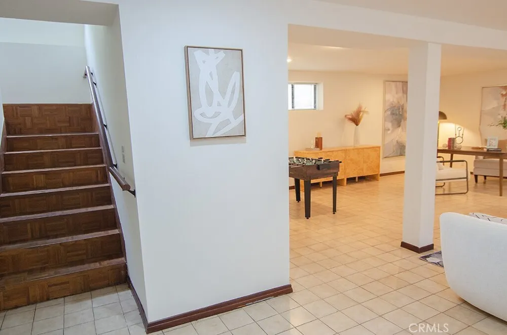 606 N El Molino Ave, Pasadena, CA 91101