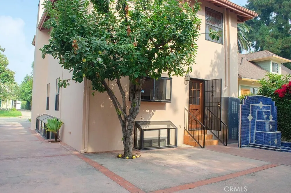 606 N El Molino Ave, Pasadena, CA 91101