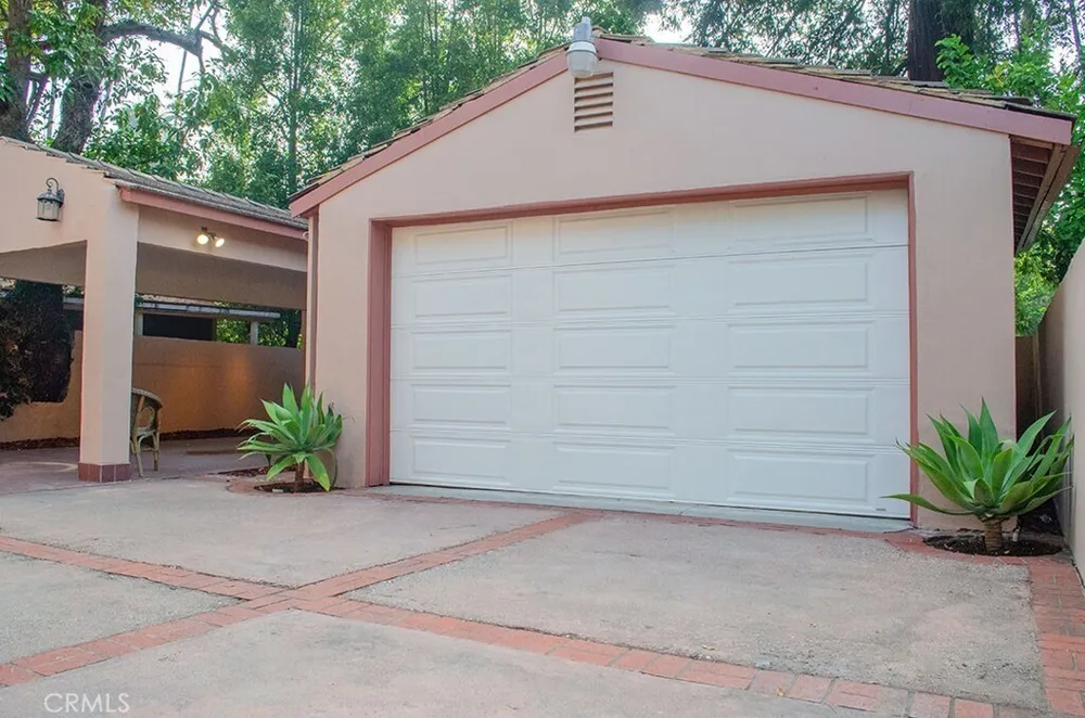 606 N El Molino Ave, Pasadena, CA 91101