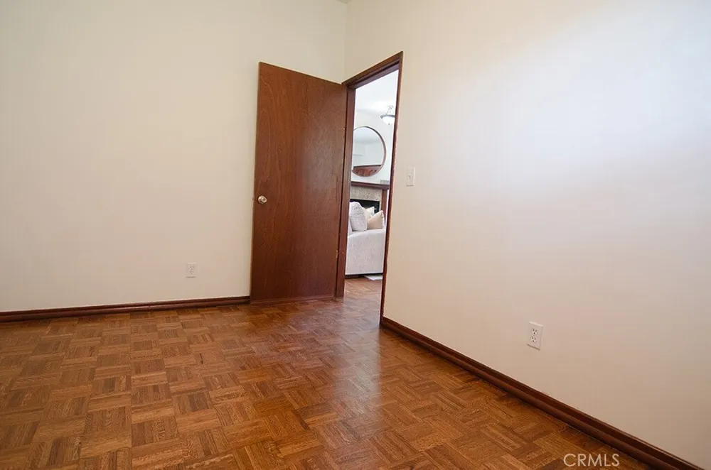 606 N El Molino Ave, Pasadena, CA 91101