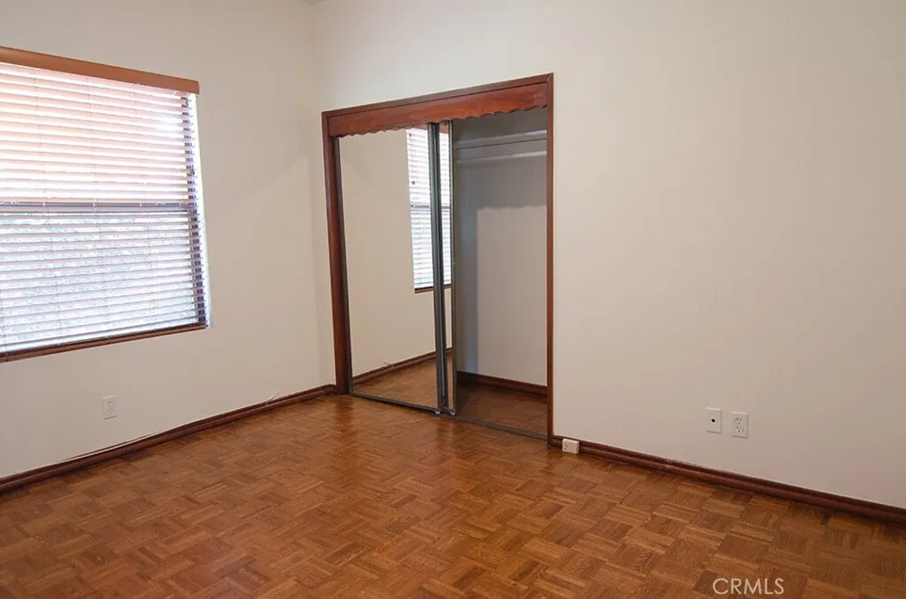 606 N El Molino Ave, Pasadena, CA 91101