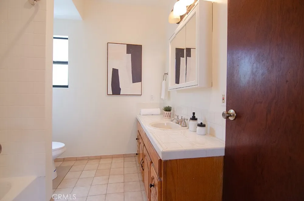 606 N El Molino Ave, Pasadena, CA 91101