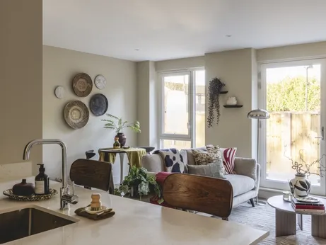 Momento Staines, 28 Mill Mead, Spelthorne, TW18 4UQ