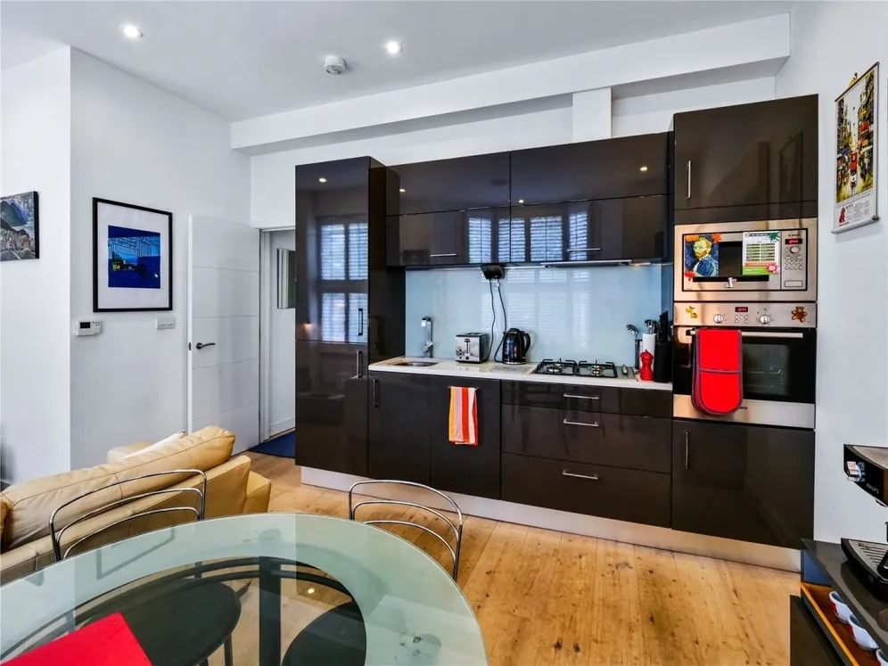 Iverson Road London NW6 photo 3