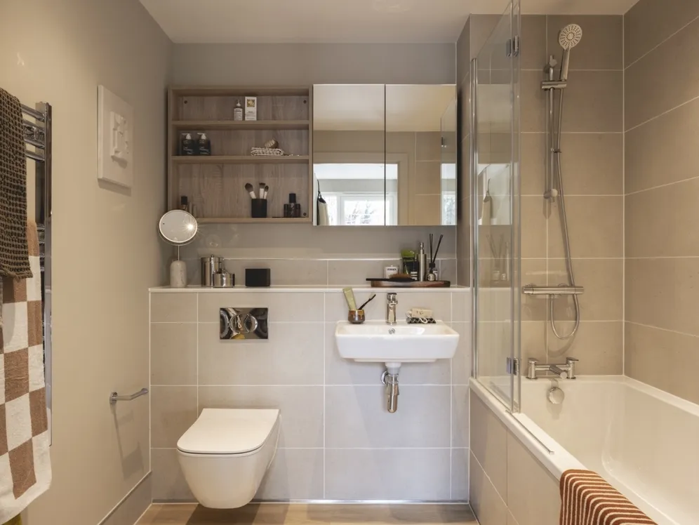 Momento Staines, 28 Mill Mead, Spelthorne, TW18 4UQ photo 7