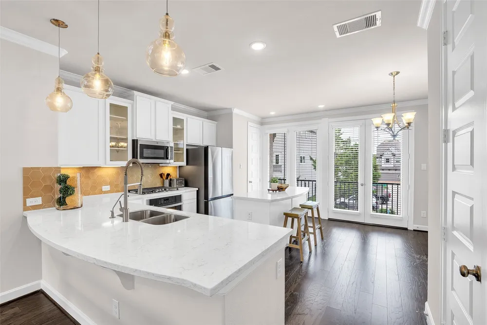 10607 CENTRE FOREST DRIVE, Houston, TX 77043