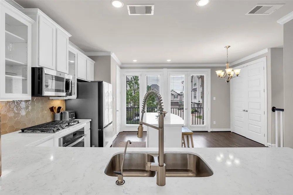 10607 CENTRE FOREST DRIVE, Houston, TX 77043