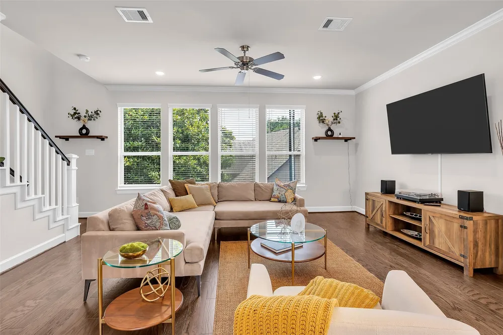 10607 CENTRE FOREST DRIVE, Houston, TX 77043