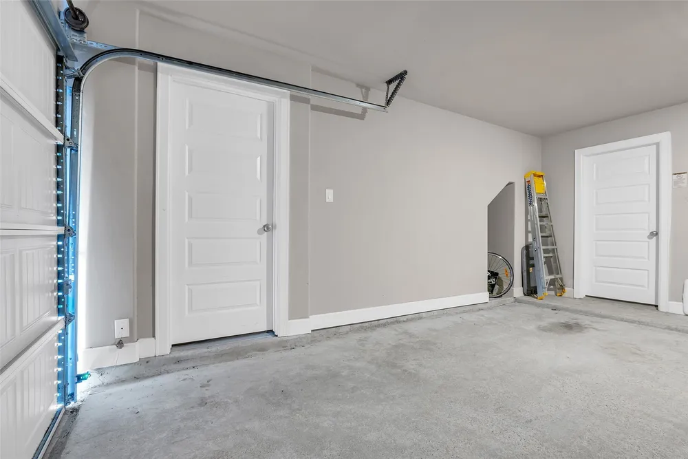10607 CENTRE FOREST DRIVE, Houston, TX 77043