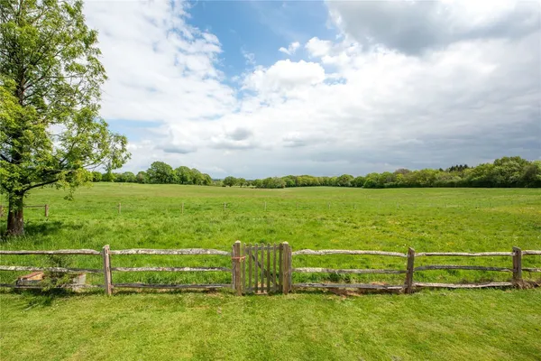 Red Lane, Dorking, RH5 photo 13