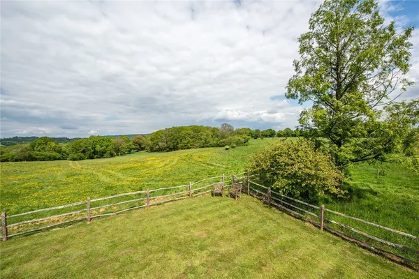 Red Lane, Dorking, RH5 photo 14