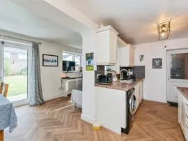 Evansleigh Drive, Sandycroft, Deeside thumb 2