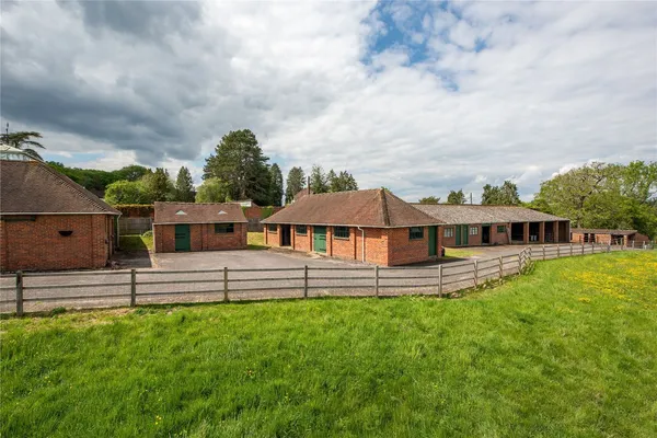 Red Lane, Dorking, RH5 photo 23