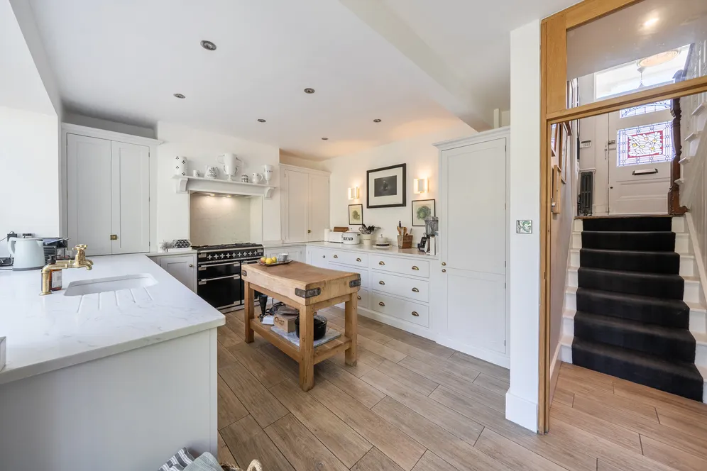 Woodland Rise, London, N10 photo 14