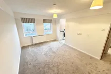 Celia Close, WATERLOOVILLE