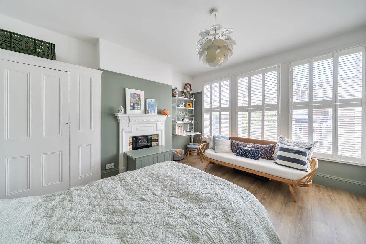 Woodland Rise, London, N10 photo 23