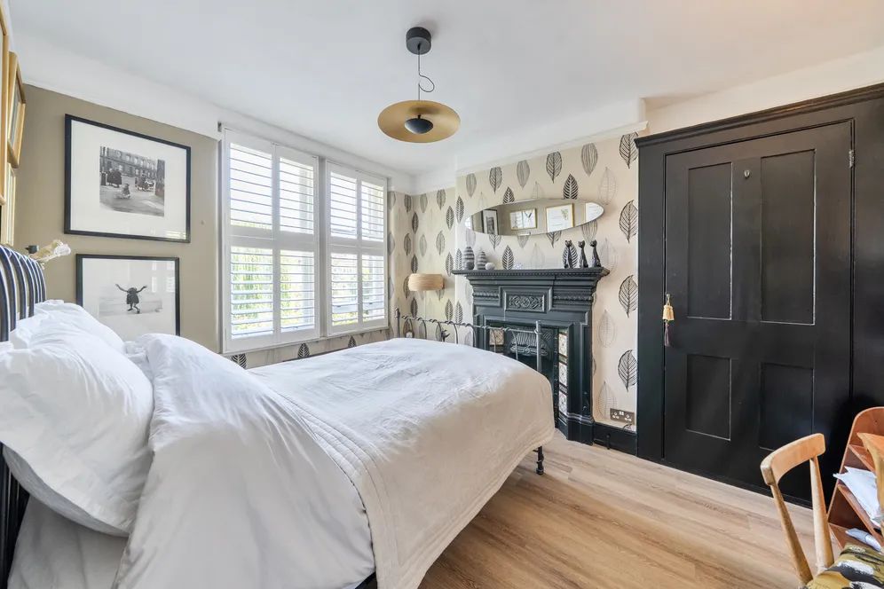 Woodland Rise, London, N10 photo 24