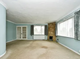 Keevil Avenue, Calne thumb 2