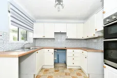 Keevil Avenue, Calne