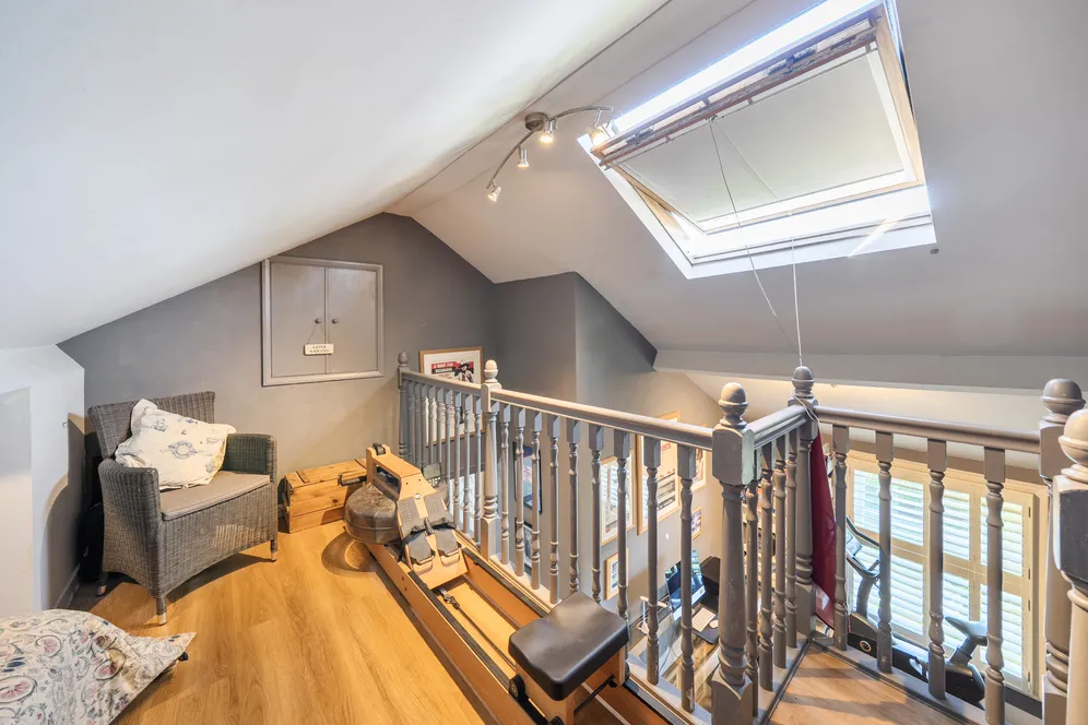 Woodland Rise, London, N10 photo 27