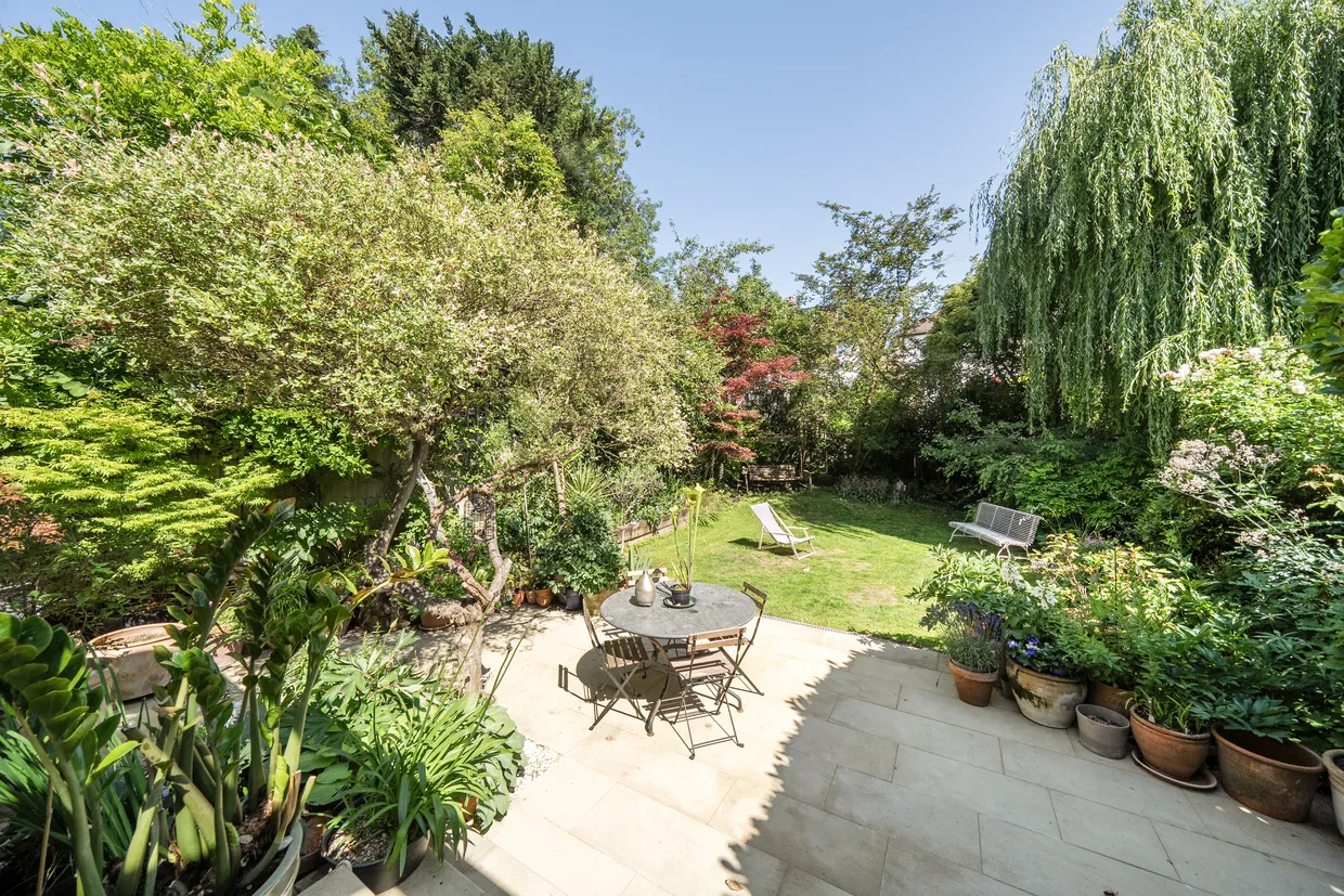 Woodland Rise, London, N10 photo 30