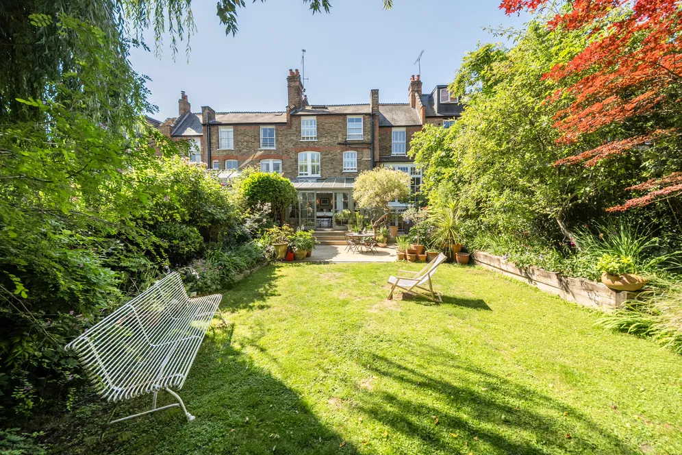 Woodland Rise, London, N10 photo 31
