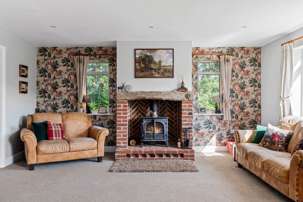 Southern Avenue, West Moors, Ferndown, Dorset, BH22 Image 9