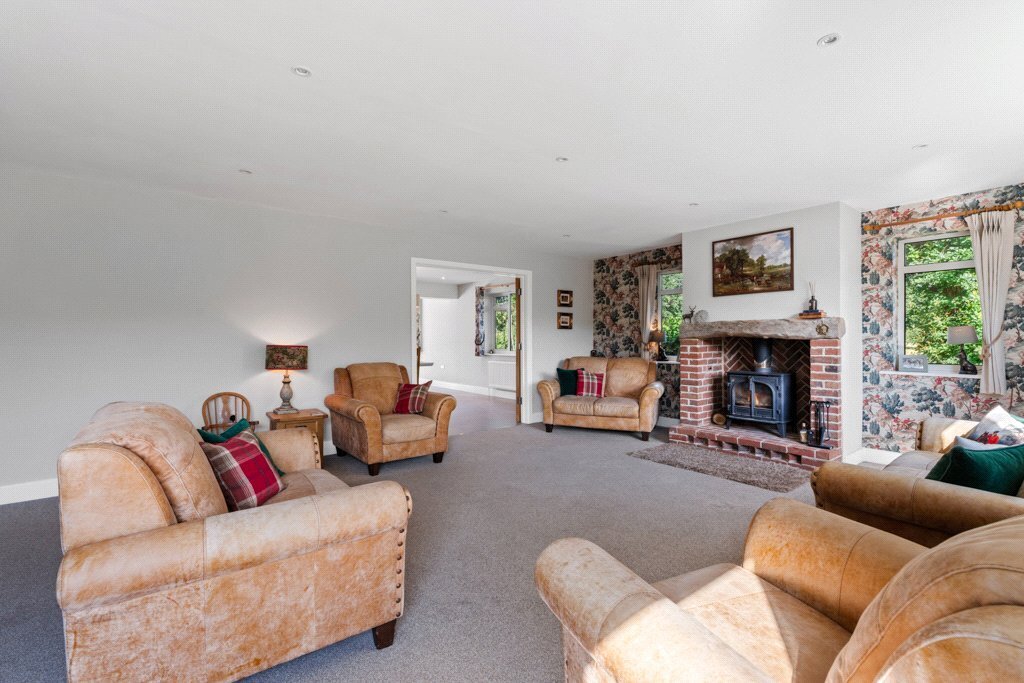 Southern Avenue, West Moors, Ferndown, Dorset, BH22 Image 11