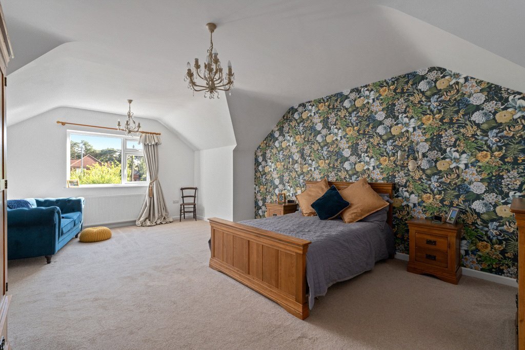 Southern Avenue, West Moors, Ferndown, Dorset, BH22 Image 22