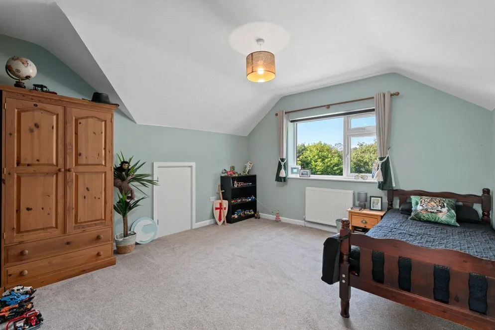 Property carousel item 27