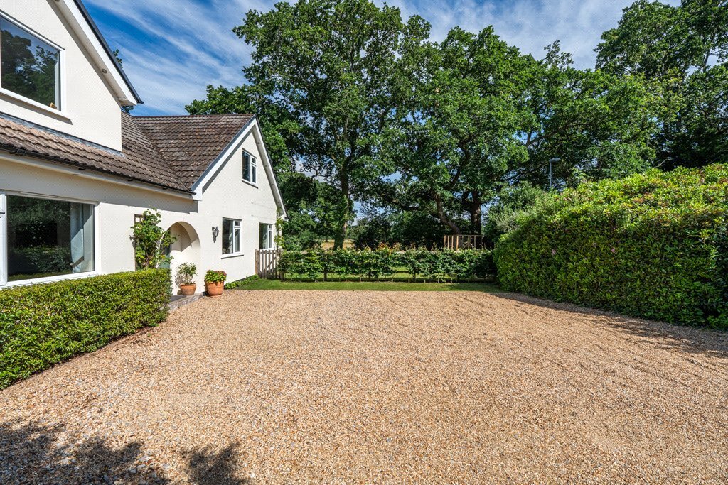 Southern Avenue, West Moors, Ferndown, Dorset, BH22 Image 40