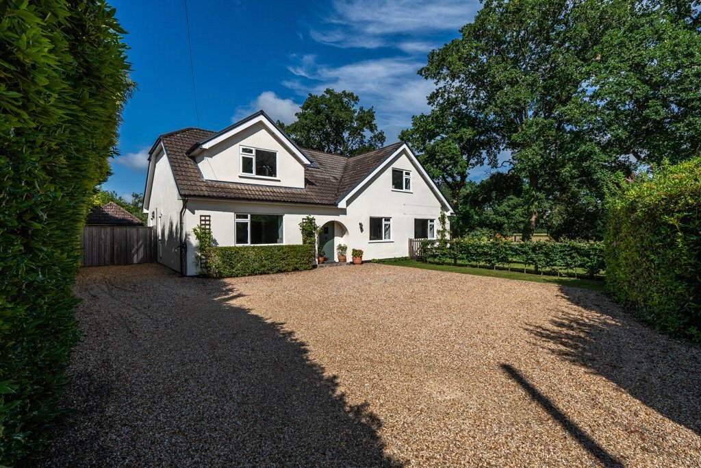 Southern Avenue, West Moors, Ferndown, Dorset, BH22 Image 44