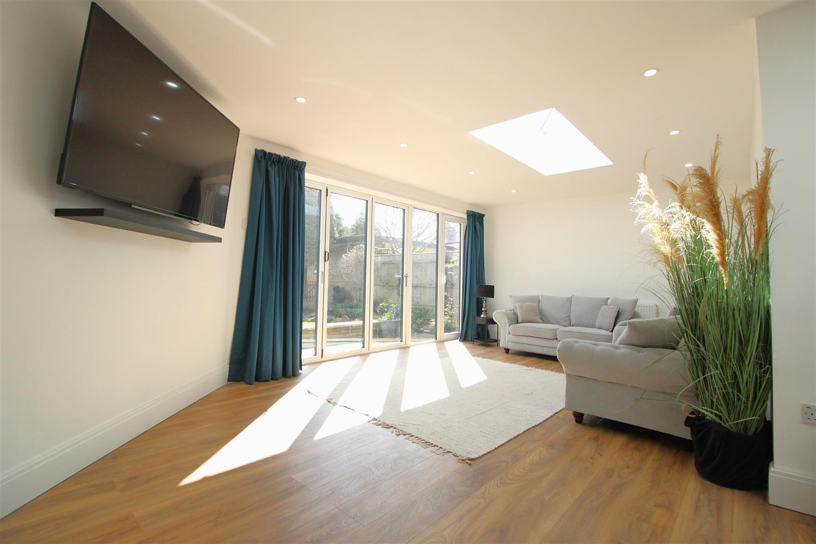 Fairfield Drive, Whitley Bay Image 13